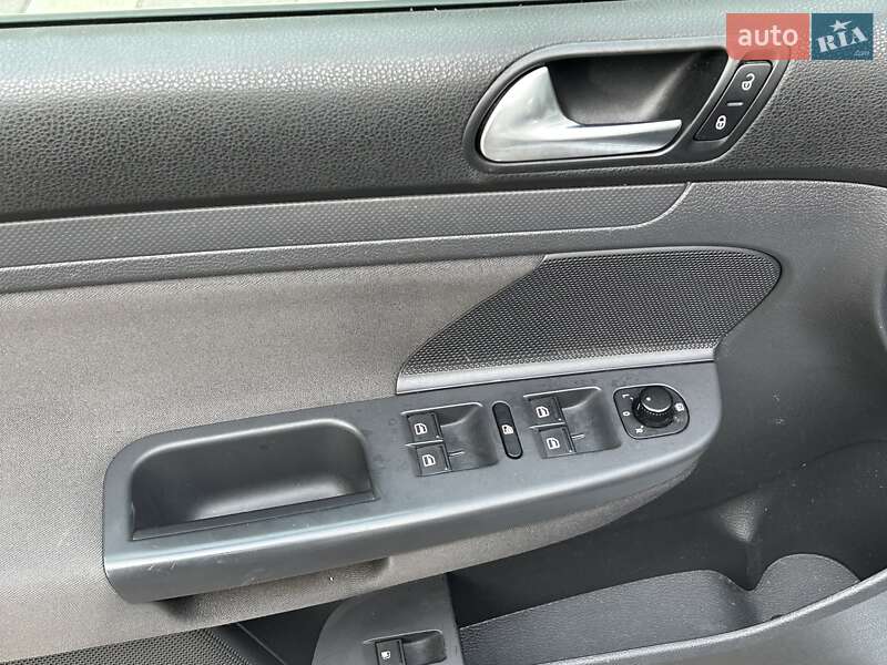 Volkswagen Golf 2008