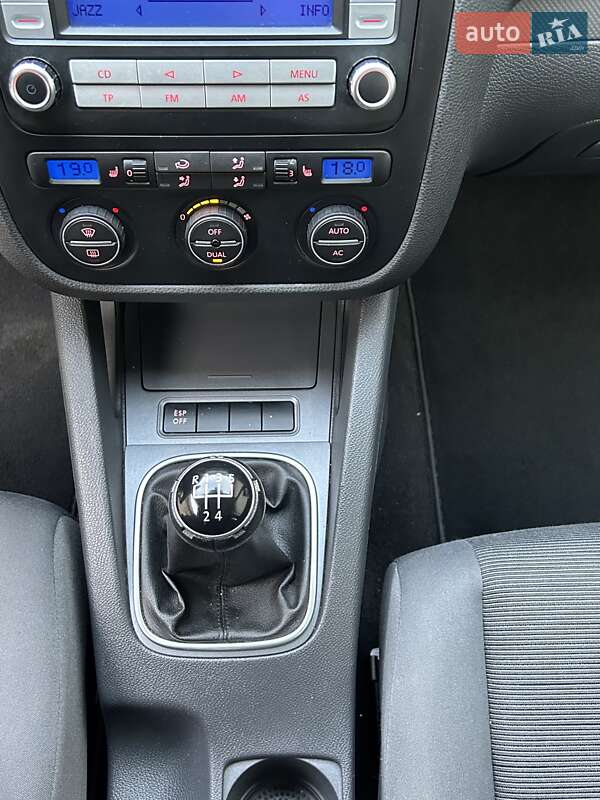 Volkswagen Golf 2008