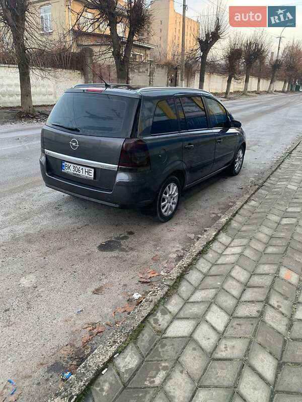 Opel Zafira 2009