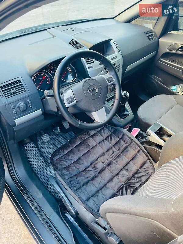 Opel Zafira 2009