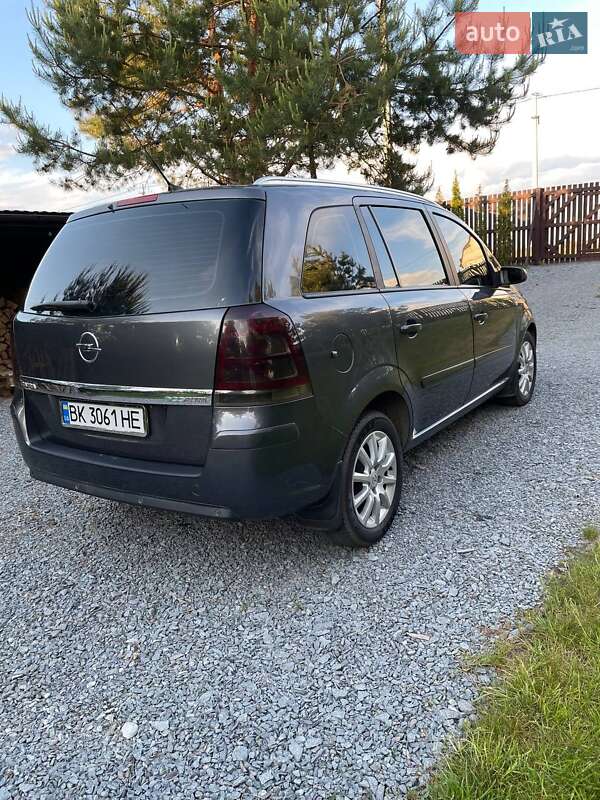 Opel Zafira 2009