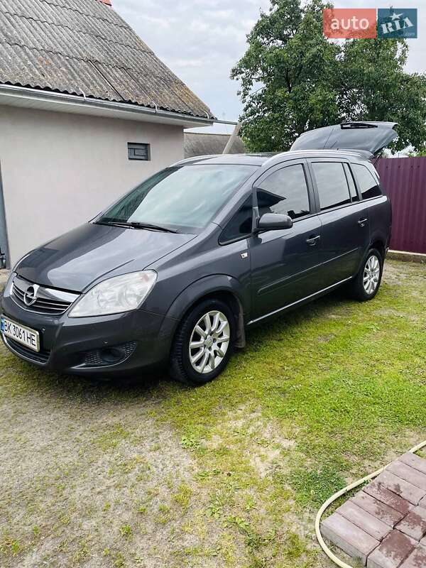 Opel Zafira 2009