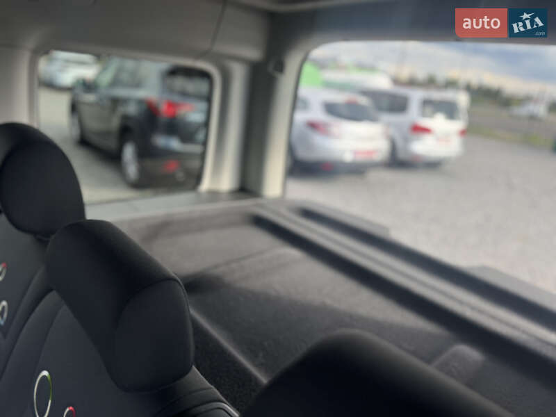 Volkswagen Caddy 2013