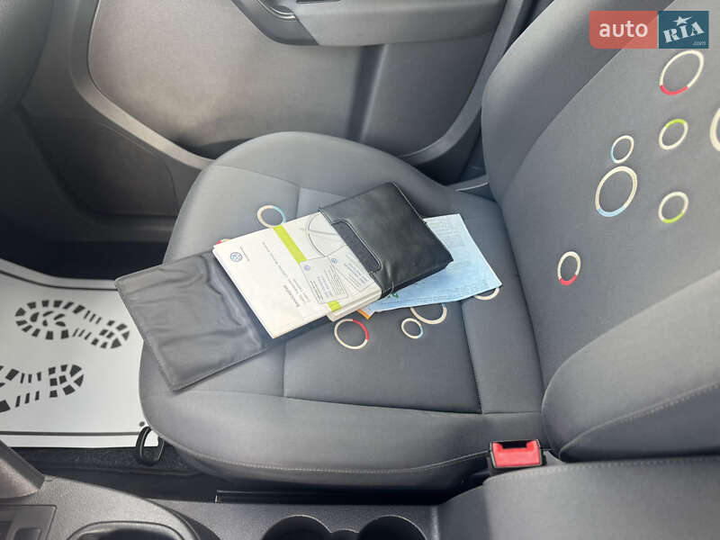 Volkswagen Caddy 2013