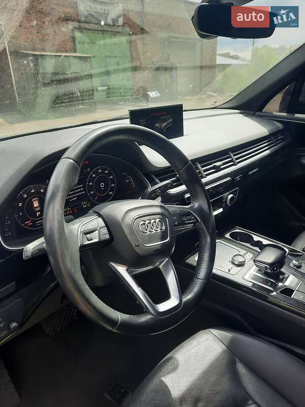 Audi-10