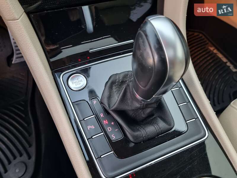 Volkswagen Passat 2019