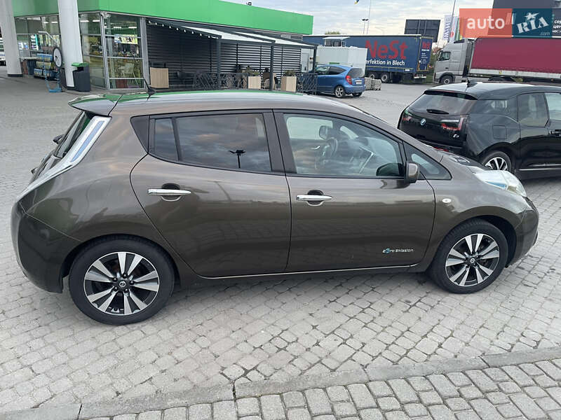 Nissan Leaf 2016