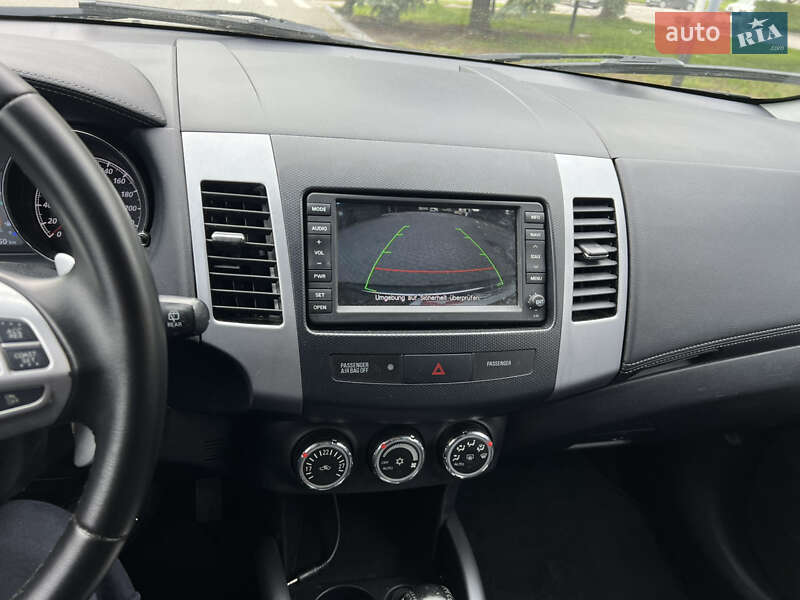 Citroen C-Crosser 2011