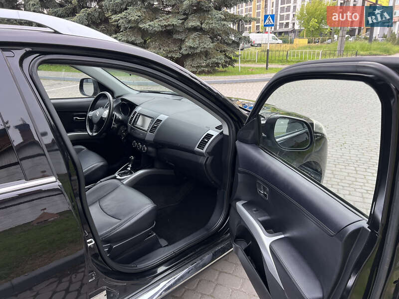 Citroen C-Crosser 2011