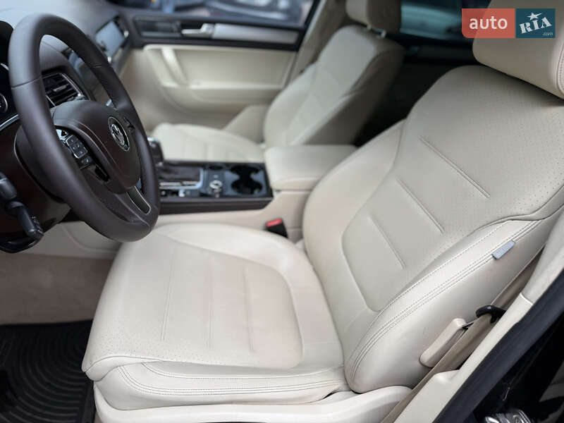 Volkswagen Touareg 2012