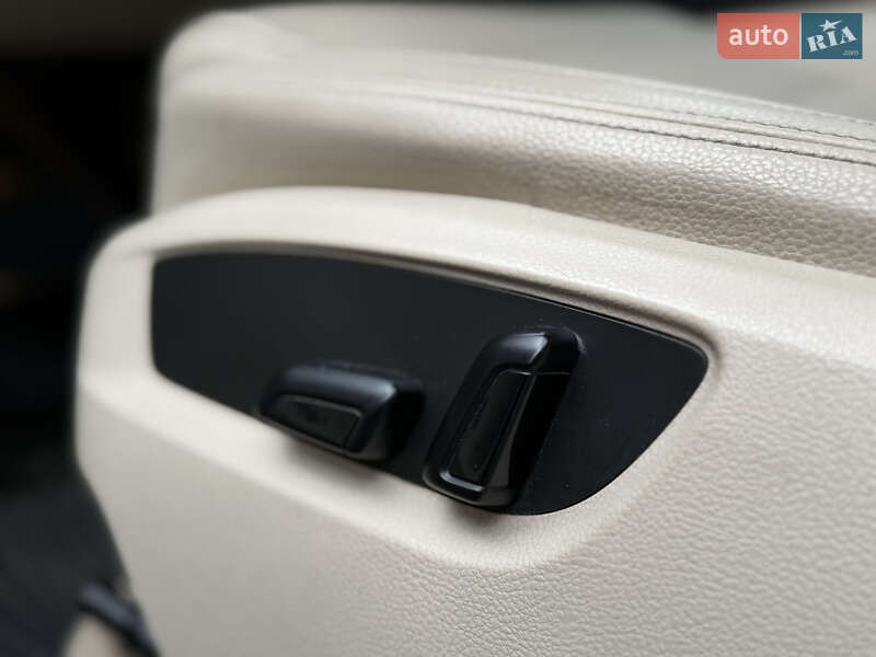 Volkswagen Touareg 2012