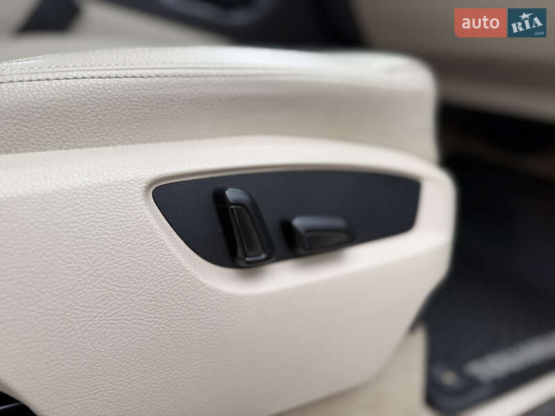 Volkswagen Touareg 2012