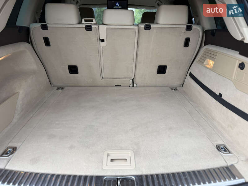 Volkswagen Touareg 2012