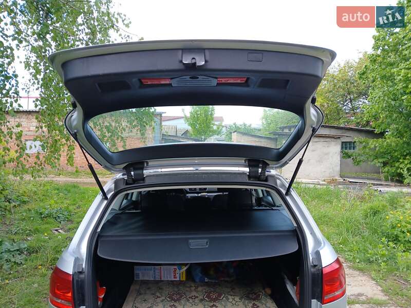 Volkswagen Passat 2011