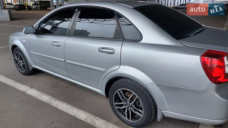 Chevrolet Lacetti 2011