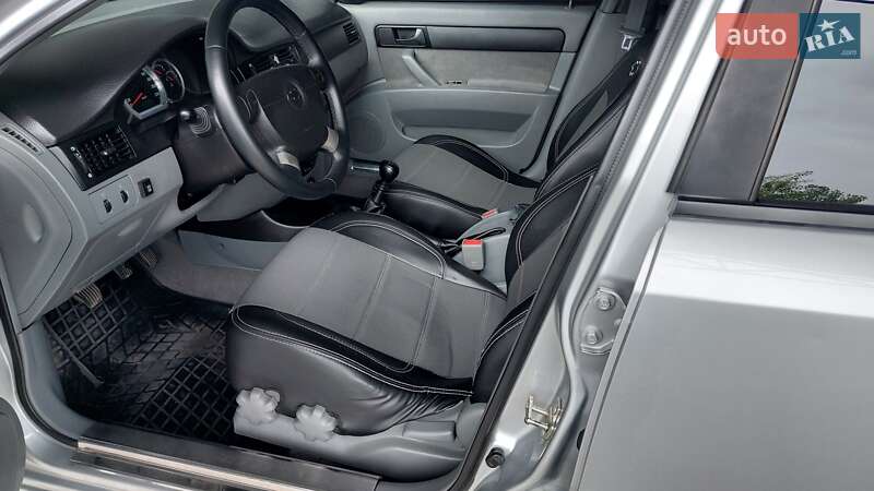 Chevrolet Lacetti 2011