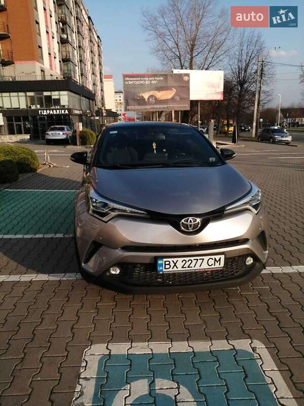 Toyota C-HR 2017