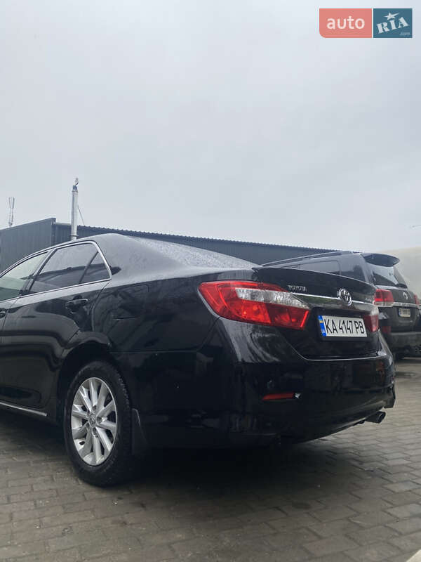 Toyota Camry 2014