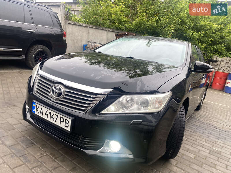 Toyota Camry 2014