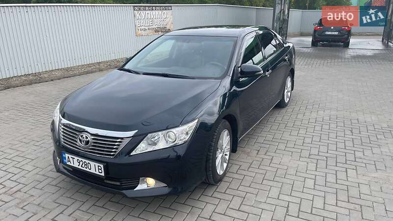 Toyota Camry 2014