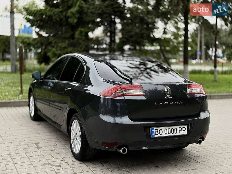 Renault Laguna 2015