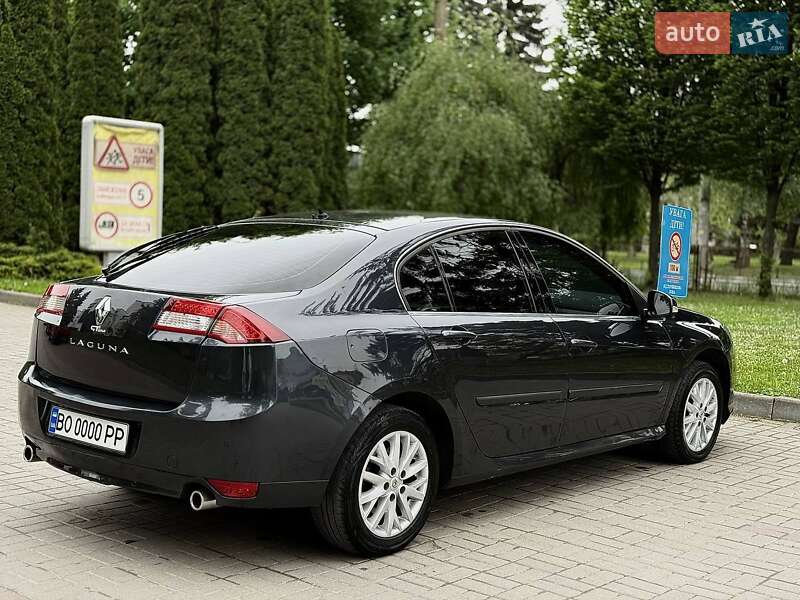 Renault Laguna 2015