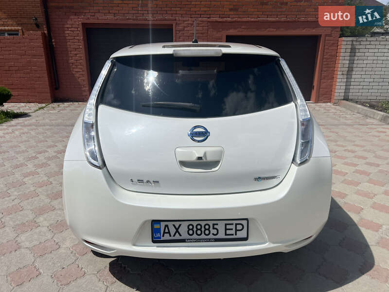 Nissan Leaf 2014