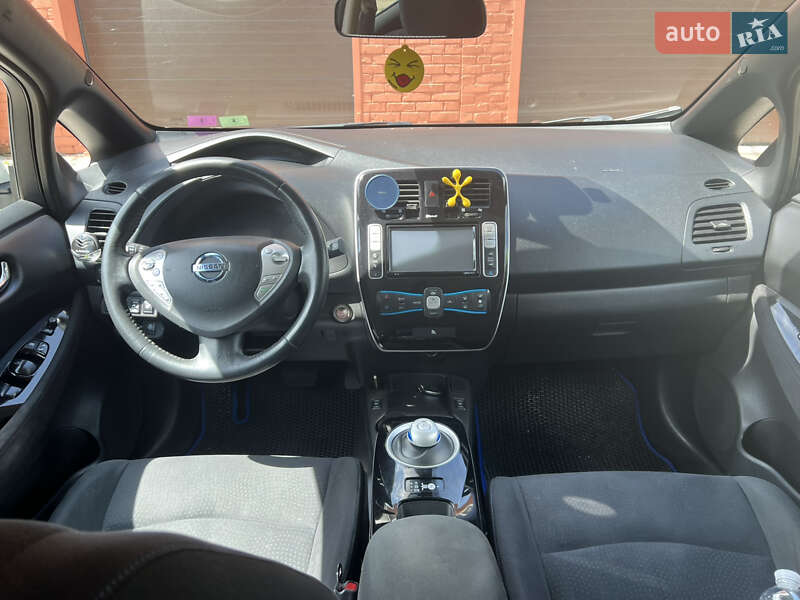 Nissan Leaf 2014
