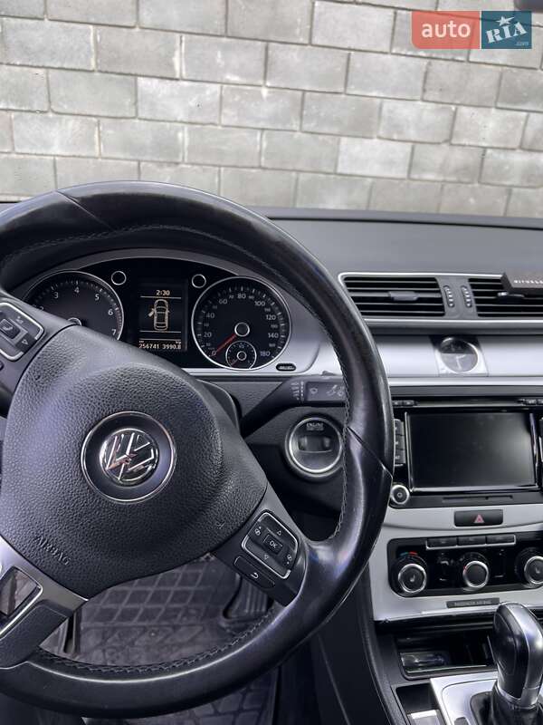 Volkswagen CC / Passat CC 2011