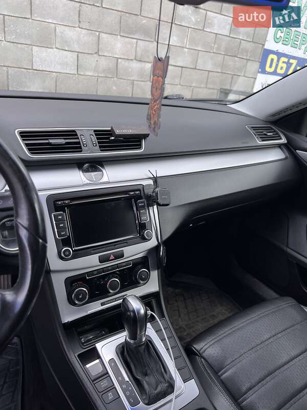 Volkswagen CC / Passat CC 2011