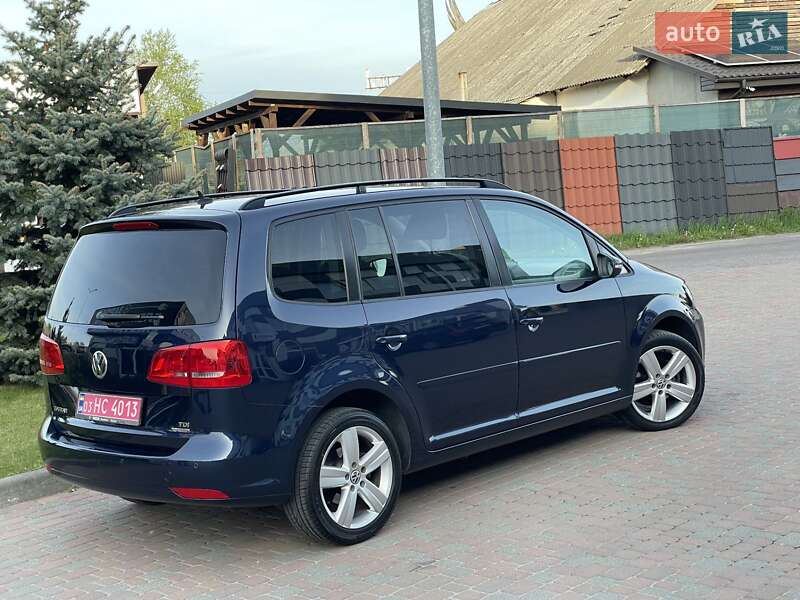 Volkswagen Touran 2011