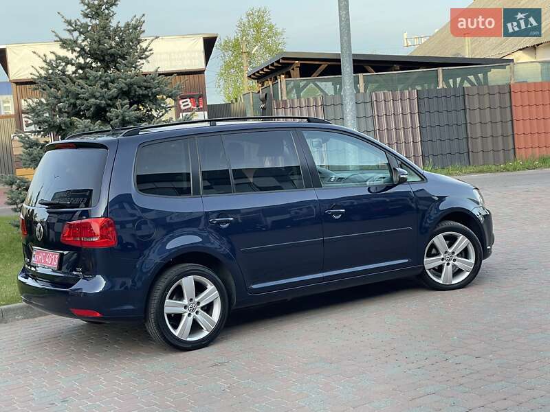 Volkswagen Touran 2011
