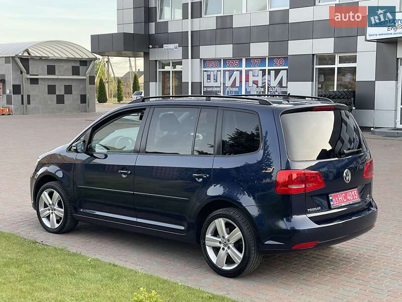 Volkswagen Touran 2011