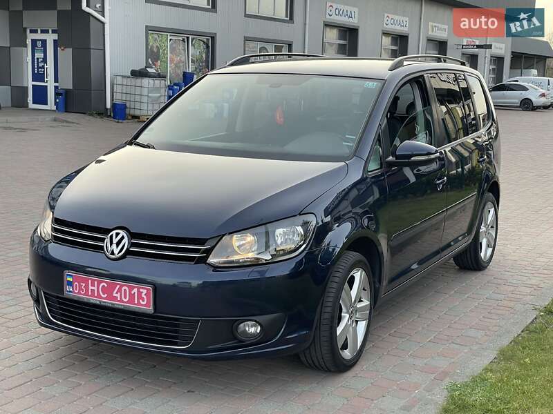 Volkswagen Touran 2011