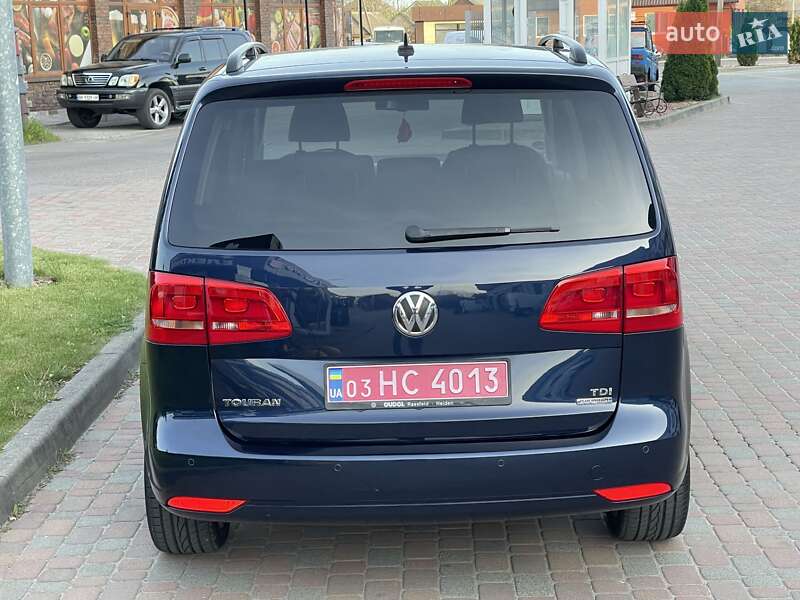 Volkswagen Touran 2011