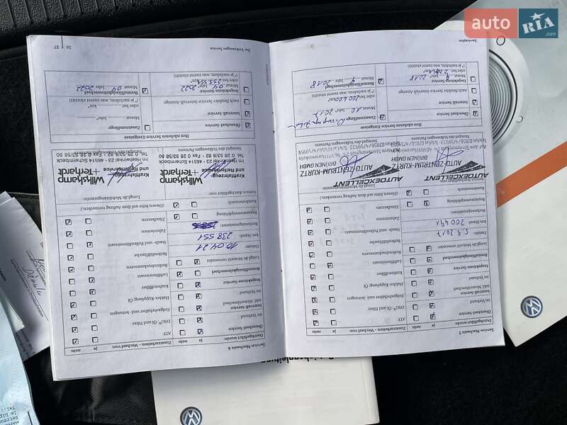 Volkswagen Touran 2011