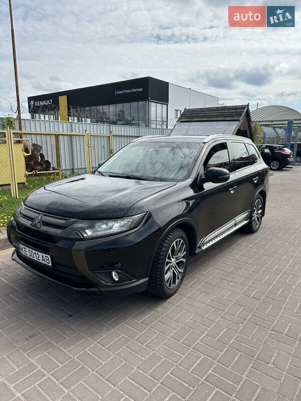 Mitsubishi Outlander 2015