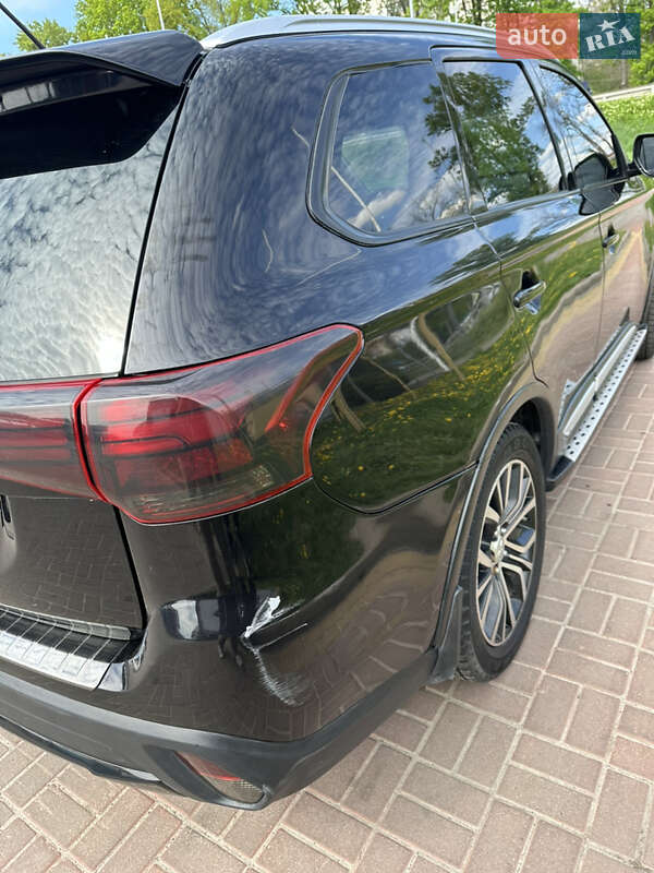 Mitsubishi Outlander 2015