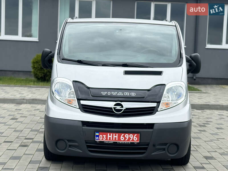Opel Vivaro 2012