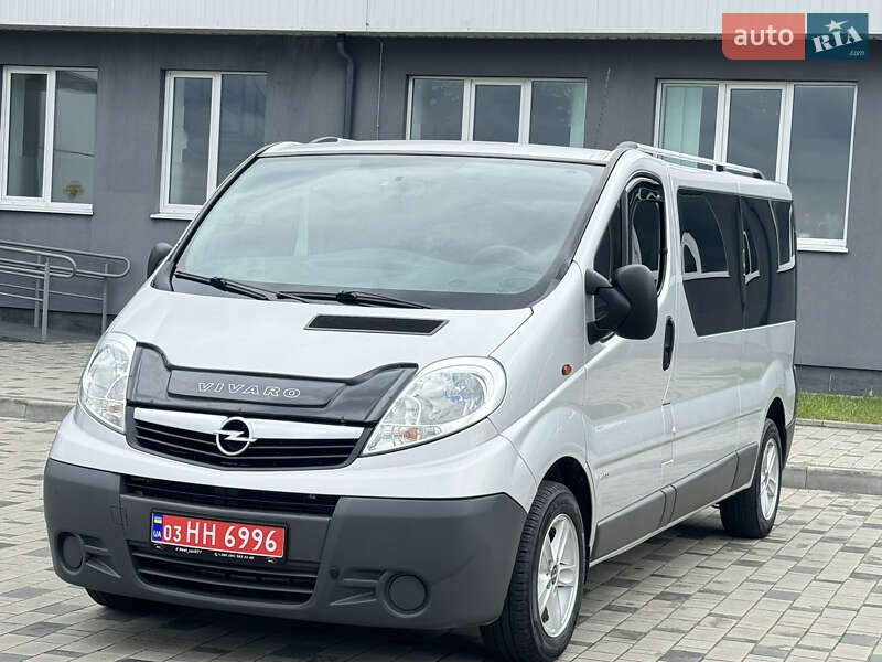 Opel Vivaro 2012