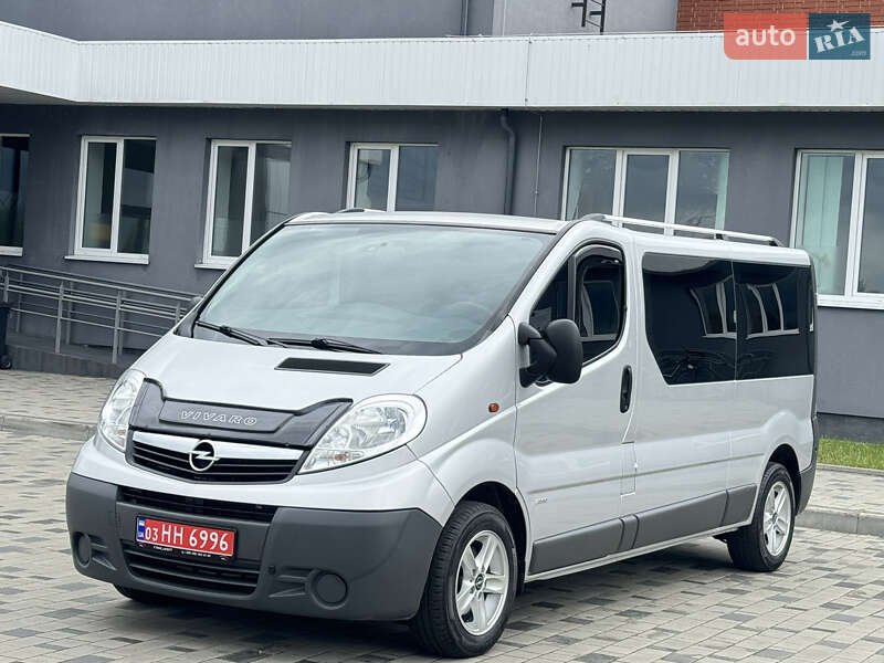 Opel Vivaro 2012
