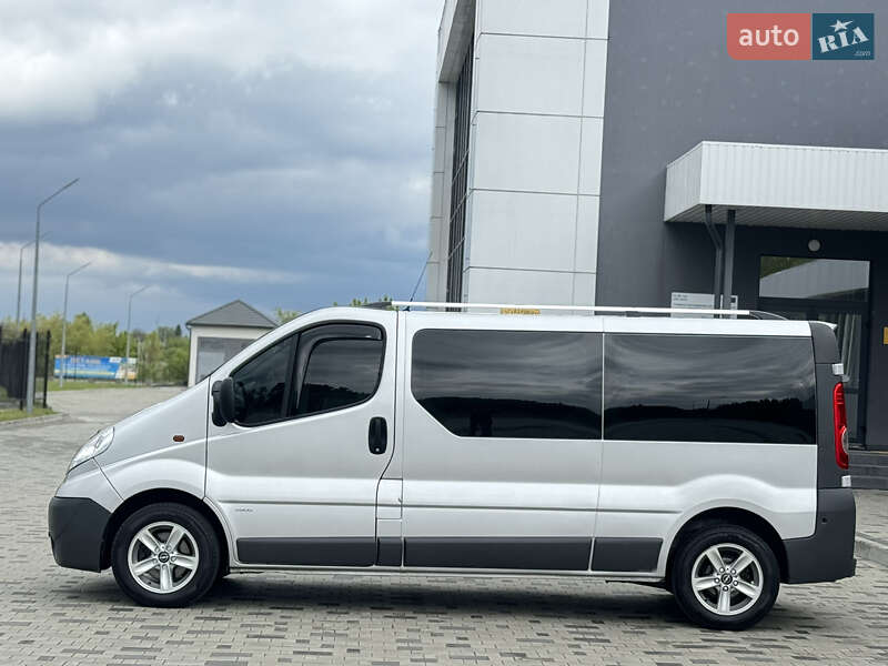 Opel Vivaro 2012
