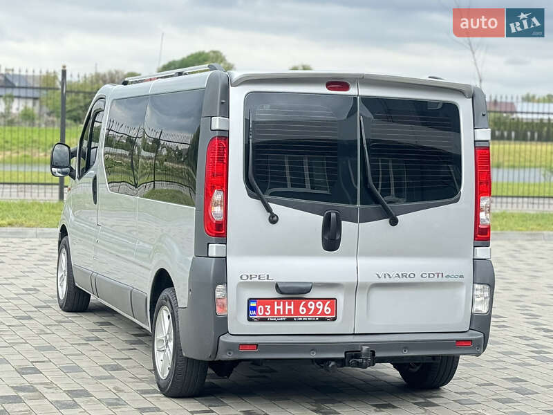 Opel Vivaro 2012
