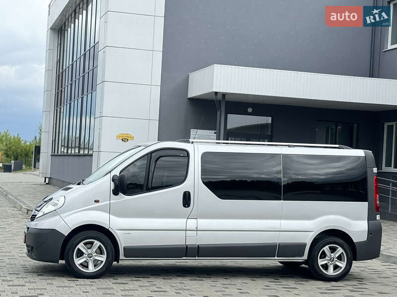 Opel Vivaro 2012