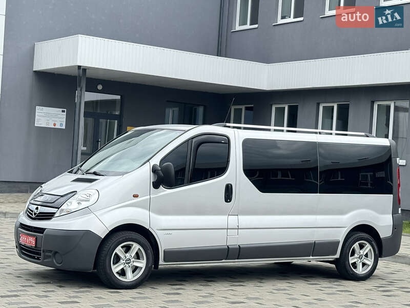 Opel Vivaro 2012