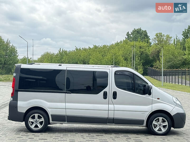 Opel Vivaro 2012