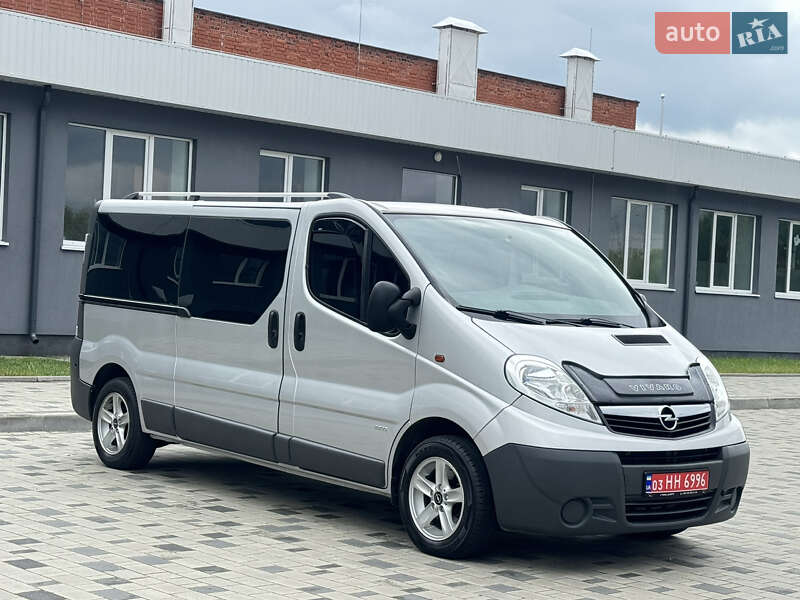 Opel Vivaro 2012