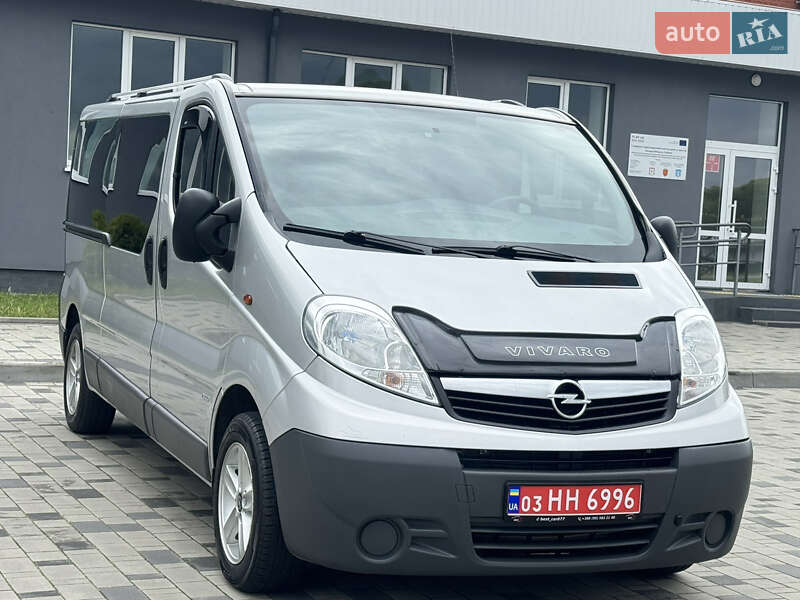 Opel Vivaro 2012