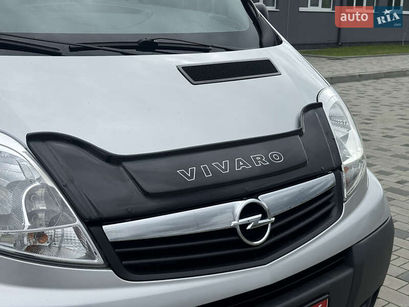 Opel Vivaro 2012