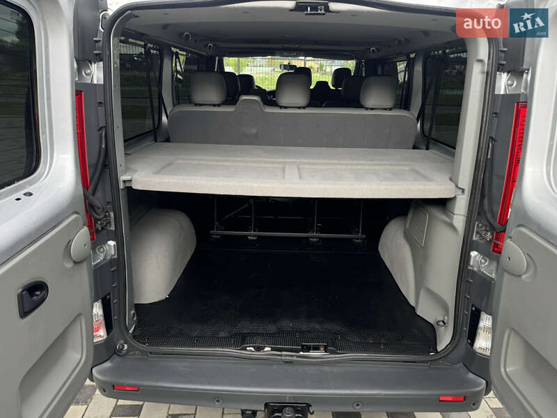 Opel Vivaro 2012